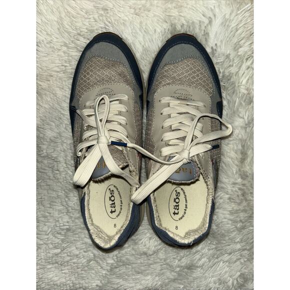 NWOB Taos Mesh And Fabric Lace Up Sneakers Size 8 - Picture 4 of 10